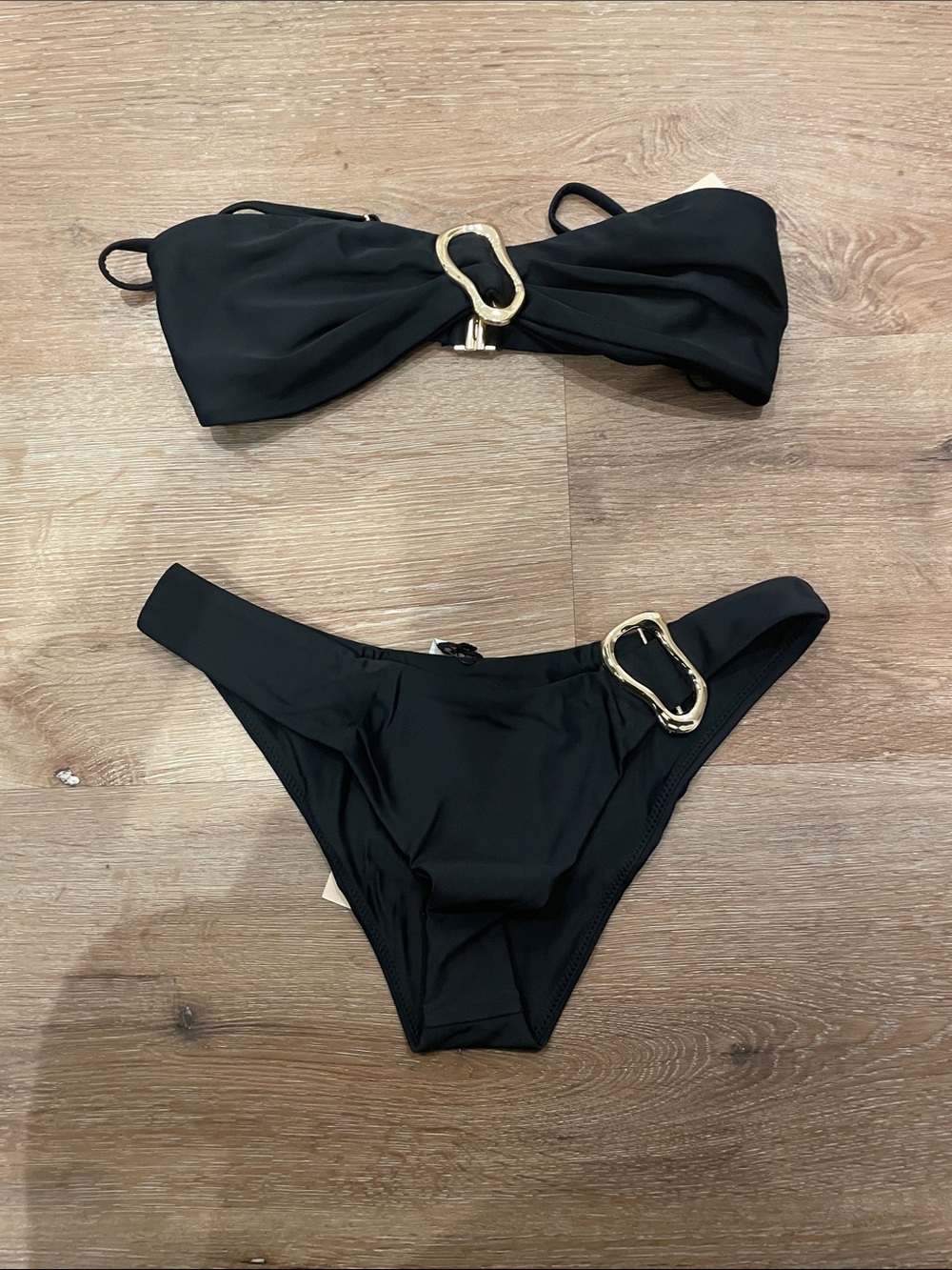 superdown Black Hair Scarf with Gold Buckle